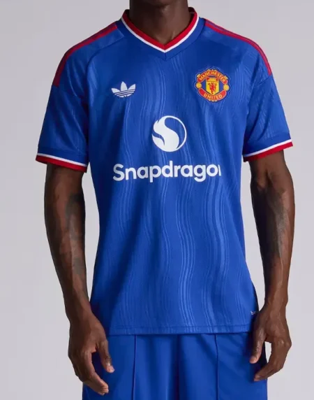 Manchester Mainoo 37 UCL Blue Jersey