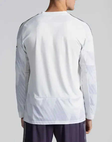 Manchester United Away