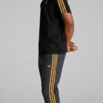 Manchester United Terrace Icons Black