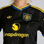 Manchester Women Cropped Black